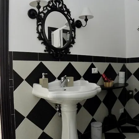 Konukevi Trainspot 3*